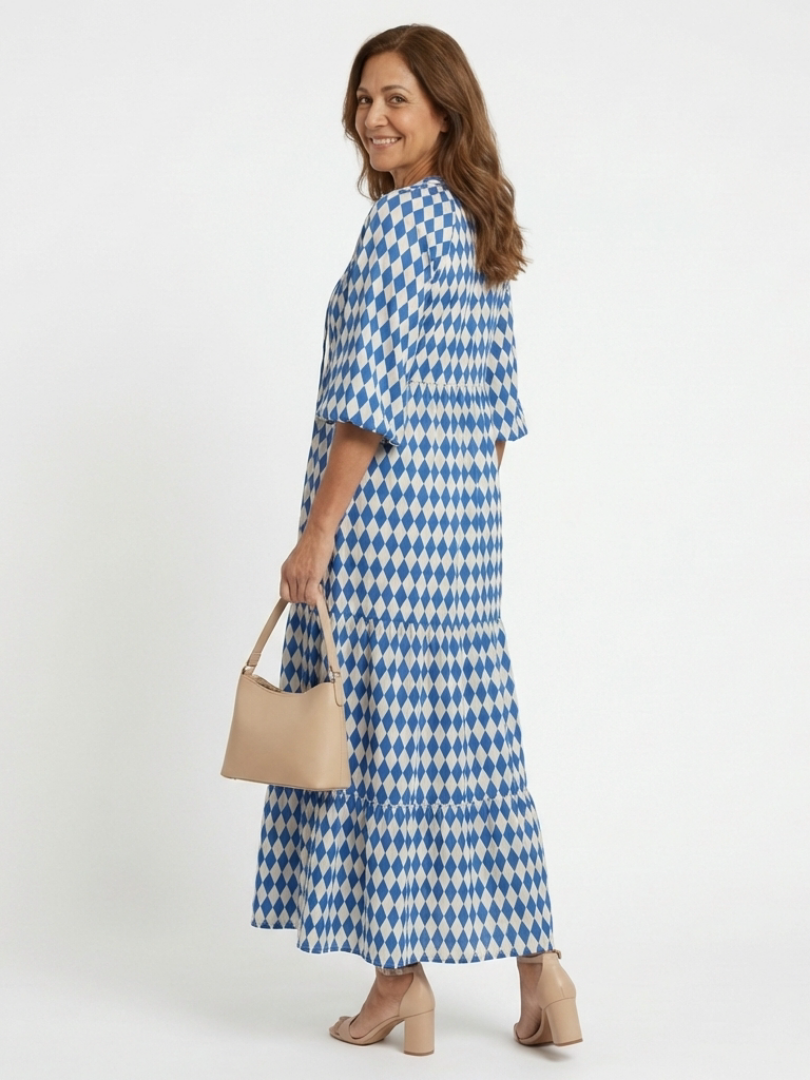 Melody | Vestido midi escalonado con estampado de rombos