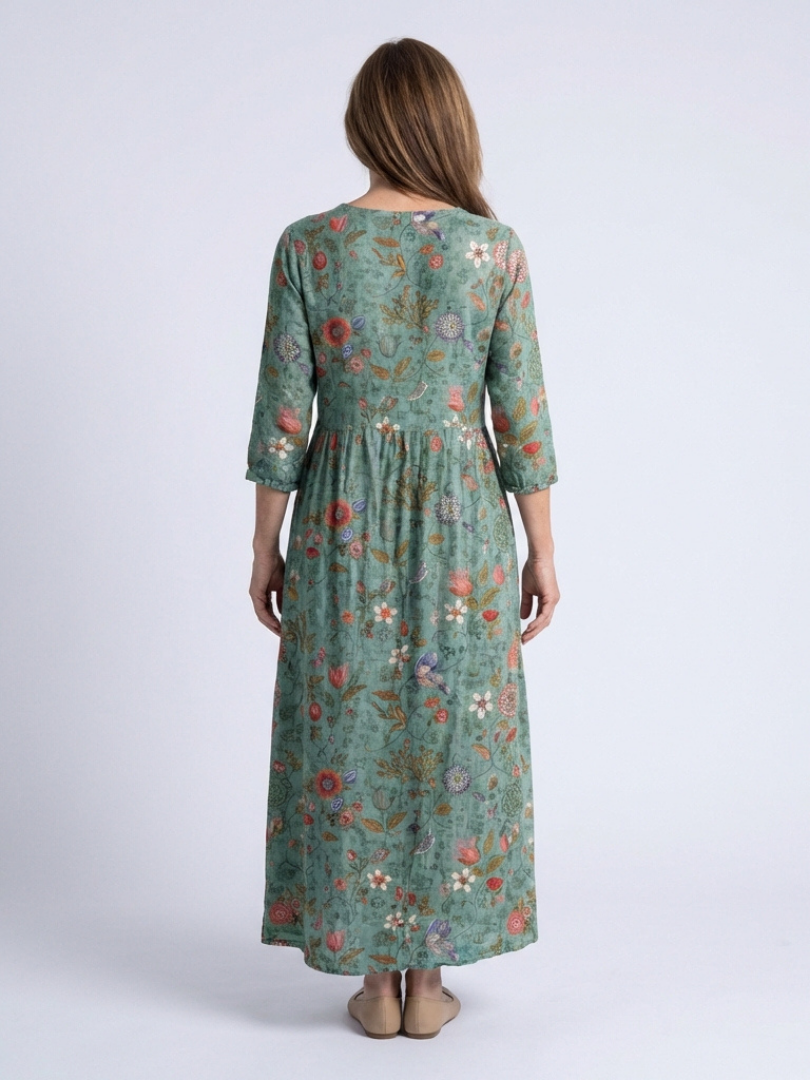Marina | Vestido largo con estampado floral, cuello en V y mangas tres cuartos