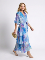 Iris | Vestido largo con cuello en V, capas transparentes y cinturilla atada