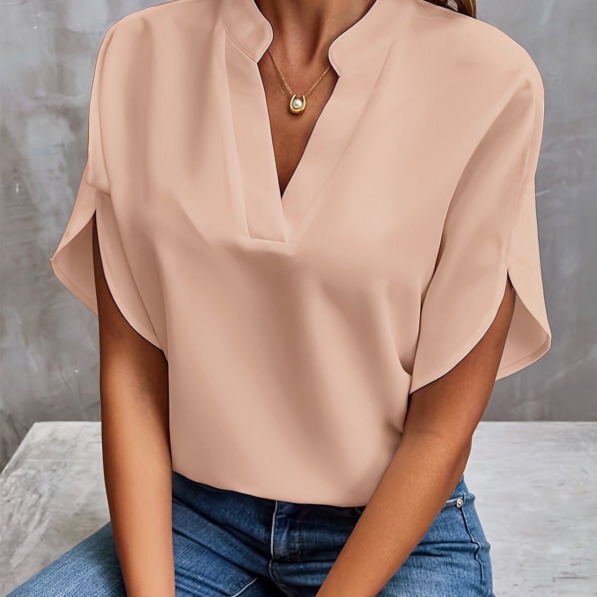 Libuše | Elegantní Halenka z Lehké Látky