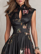 Nora | Vestido midi de satén plisado con cuello redondo negro