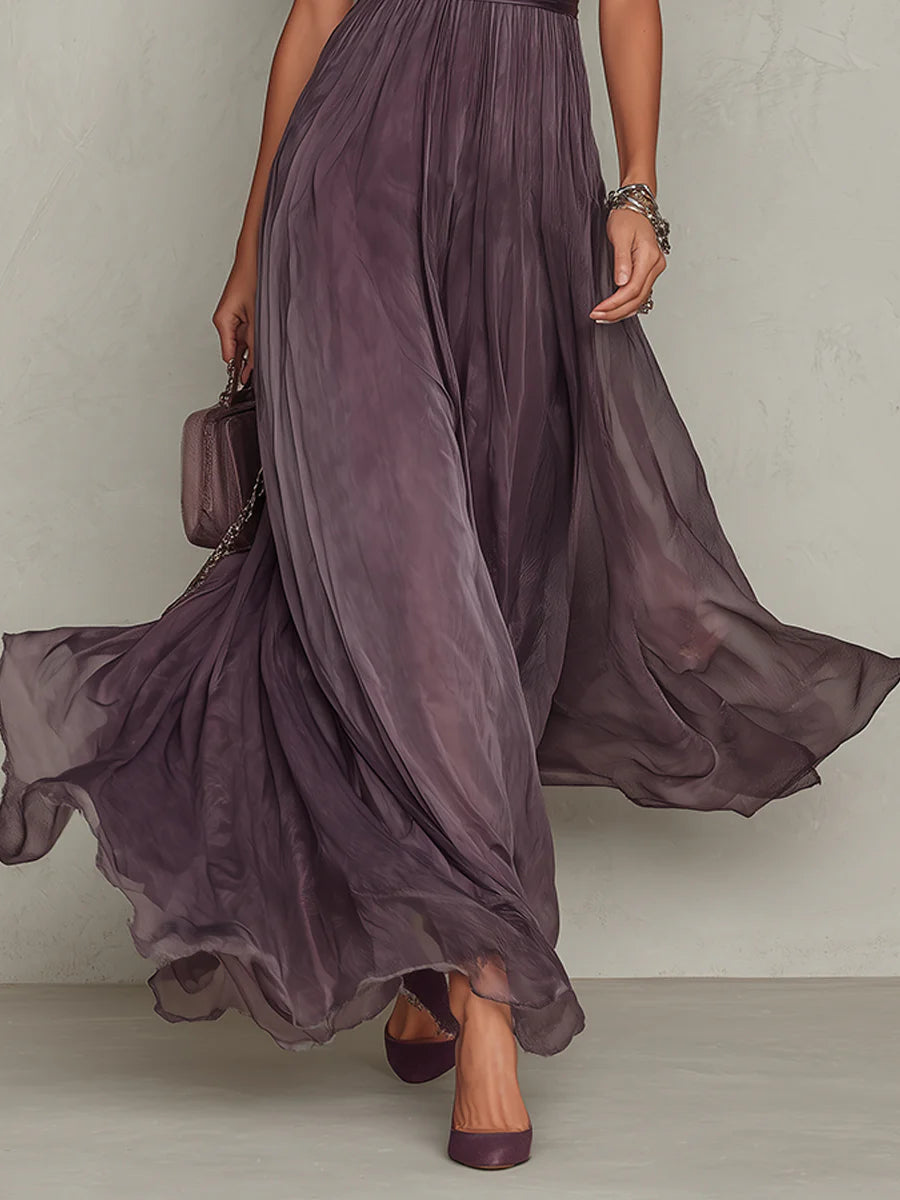 Gloria | Vestido largo de gasa con cuello abierto en color morado