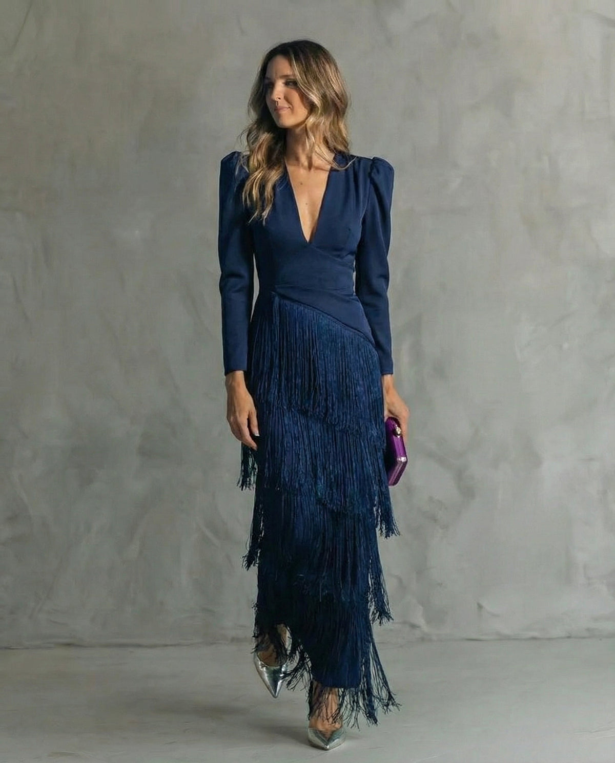 Clara | Vestido elegante con mangas con flecos