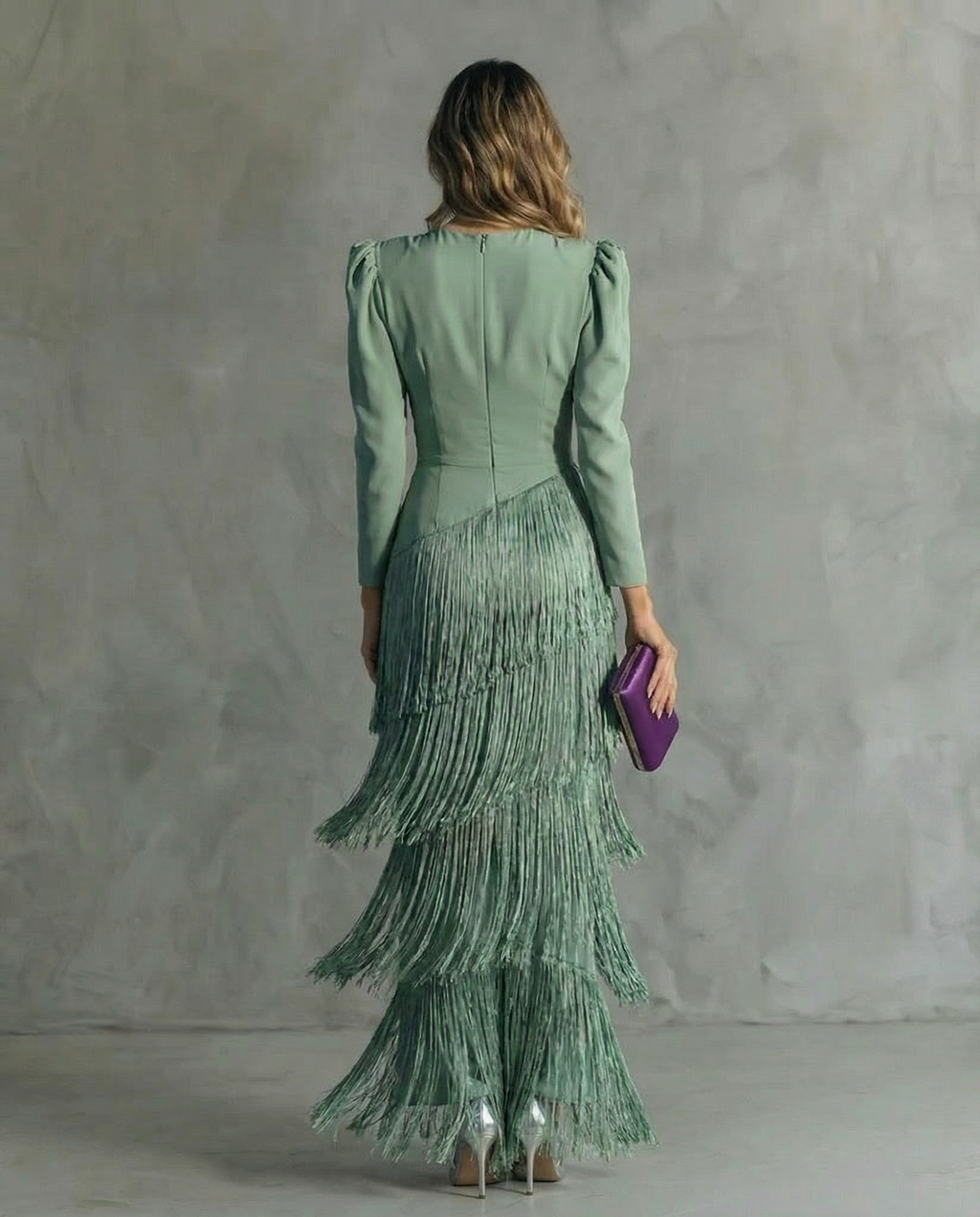 Clara | Vestido elegante con mangas con flecos